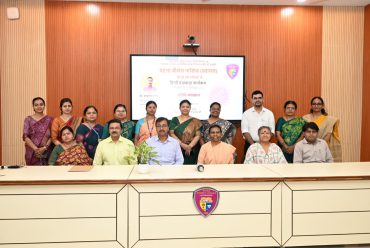 Shabdon ka Aaeena 2025